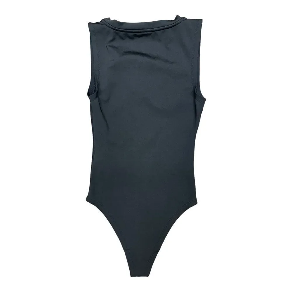 True Religion Black Scoop V Neck Seamless Bodysuit Size XS Snap Stretch EUC